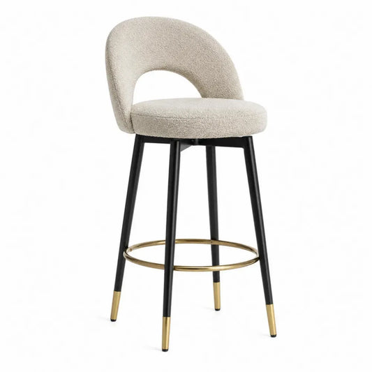 Taburete de bar con respaldo asiento tapizado tejido bouclé estructura de acero negro patas metálicas con reposapiés dorado fijo 95 cm alto 45 cm ancho 50 cm profundidad color beige